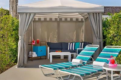 Town And Country Resort Hotel