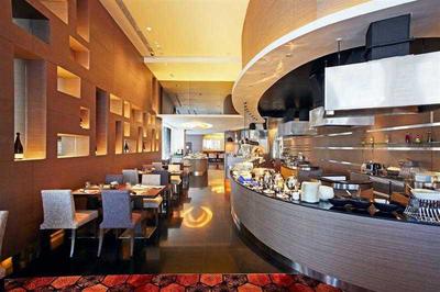 Four Points by Sheraton Bangkok Ploenchit