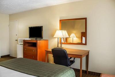 Wilkes-Barre Inn and Suites