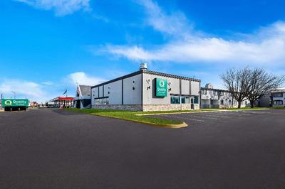 Quality Inn & Suites Council Bluffs Area