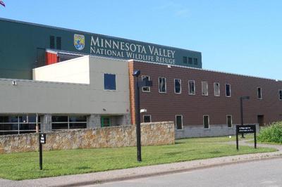 Holiday Inn Express & Suites Bloomington West