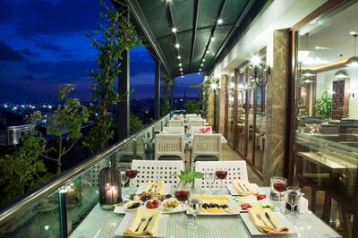 Hotel Grand Asiyan