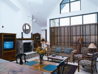 Lodge at Brookside
