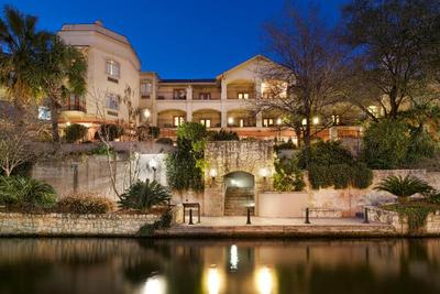 Indigo San Antonio Riverwalk