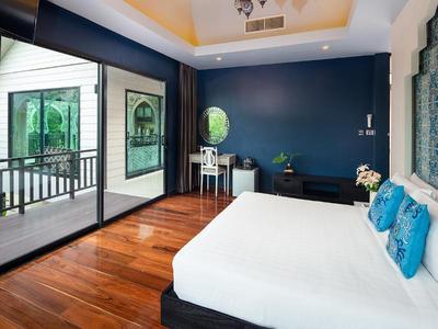 Way Hotel