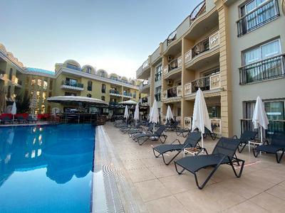 Club Karakas Apart Otel