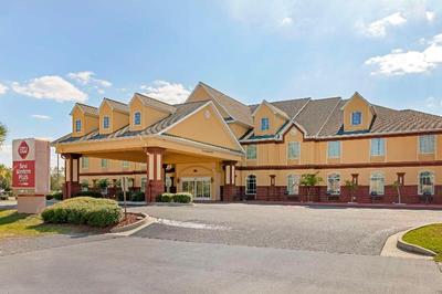 Best Western Plus Bradbury Inn & Suites