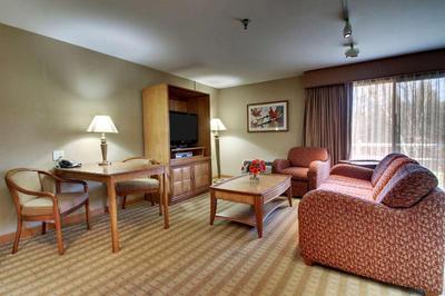 Historic Concord Suites