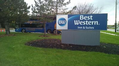 Best Western Airport Inn & Suites