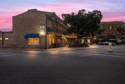 Best Western Plus Sea Island Inn