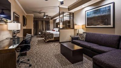 Best Western Premier Crown Chase Inn & Suites