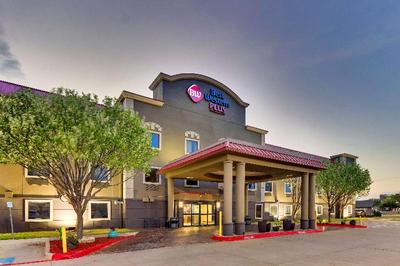 Best Western Plus University Inn & Suites