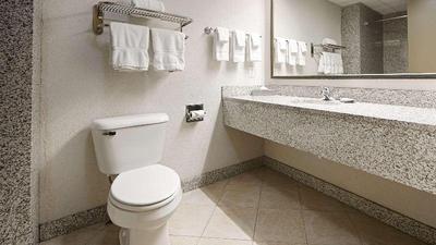 Best Western Plus Sandusky Hotel & Suites