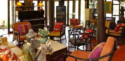 Ndol Streamside Thai Villas