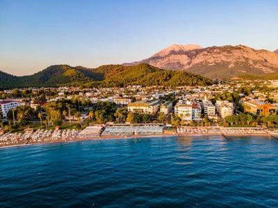 L’Ancora Beach Hotel