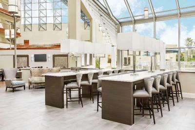 DoubleTree By Hilton Hotel Orlando Airport
