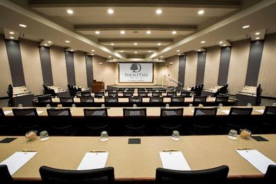 DoubleTree by Hilton Wichita Airport