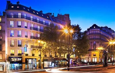 Hotel Plaza Elysees