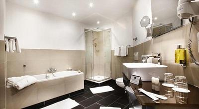 Hotel Kiel by Golden Tulip