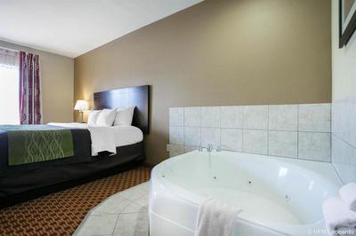 Comfort Inn & Suites Near Fort Gordon