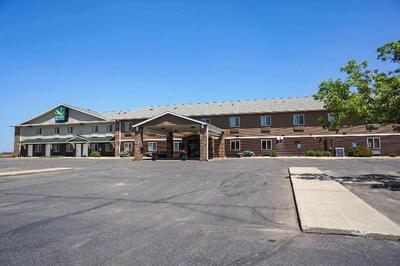 Quality Inn & Suites Watertown near Prairie Lakes