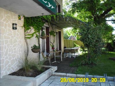 Saint Cyr Hotel