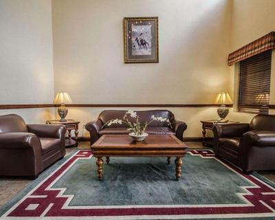 Quality Suites Jeffersonville Area