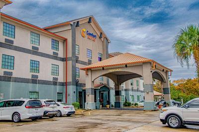 Comfort Suites Oil Center