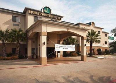 Quality Inn & Suites Near University