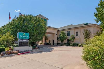 Quality Inn & Suites Weatherford