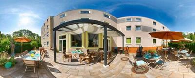 Maxhotel