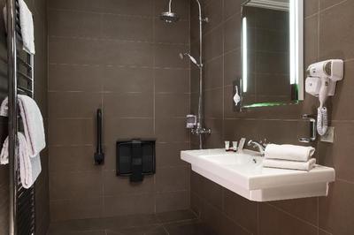 Elysees Hotel