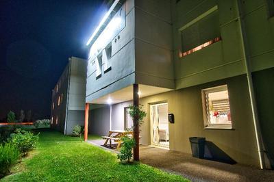 Adonis Hotel Bayonne