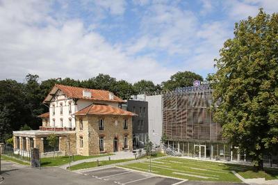 Best Western  Paris Meudon Ermitage