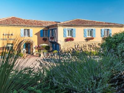 Auberge Du Poids Public
