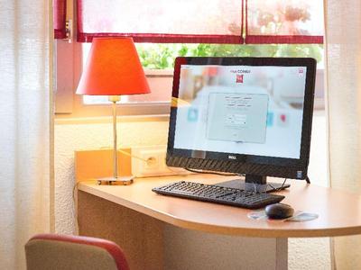 ibis Moulins Sud