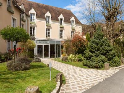 Hôtel Aux Vieux Remparts, The Originals Relais