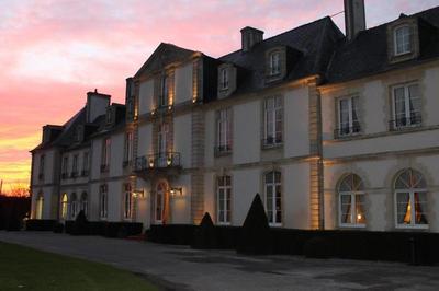 Chateau De Sully