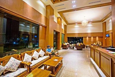 Airport Resort & Spa