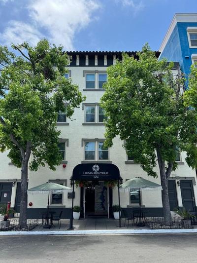 Urban Boutique Hotel