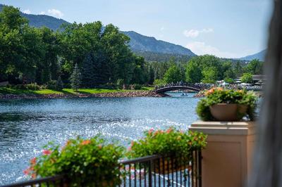 The Broadmoor Hotel