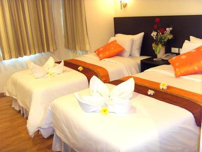 24 At Home Hotel