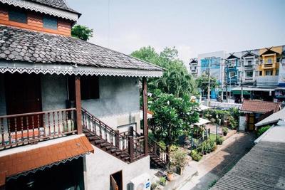 Buri Gallery House And Resort