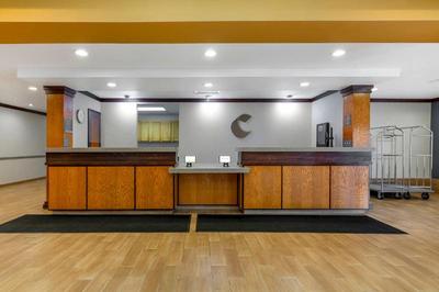 Comfort Inn & Suites Akron South