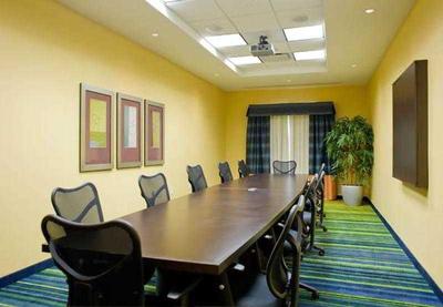 Fairfield Inn & Suites Columbus