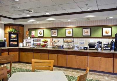 Fairfield Inn & Suites Marshall