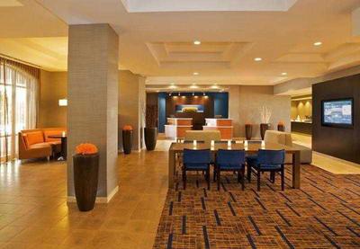 Courtyard by Marriott Louisville Airport
