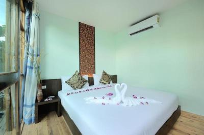 Phi Phi Sea Sky Resort