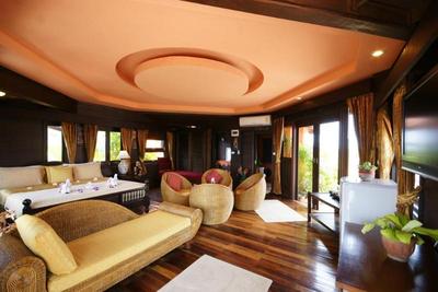 Sea Breeze Resort