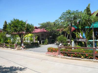 Baan Lamai Resort by ZUZU